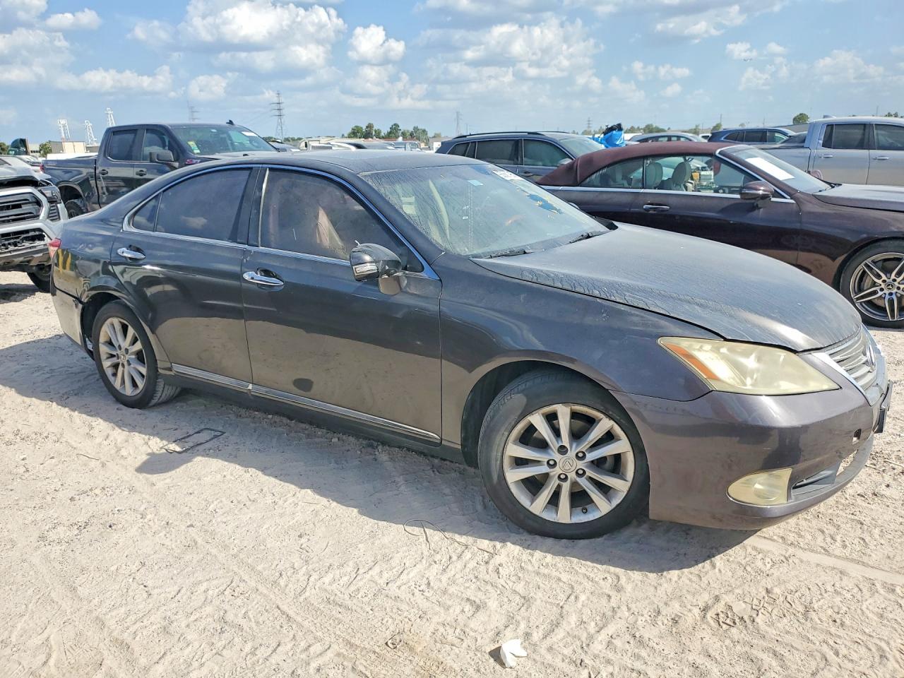 JTHBK1EG7A2367660 · 2010 LEXUS ES · 4/12