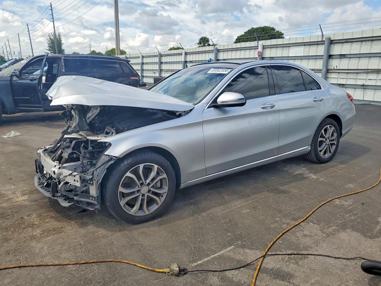 WDDWF4KB5HR225543 · 2017 MERCEDES-BENZ C