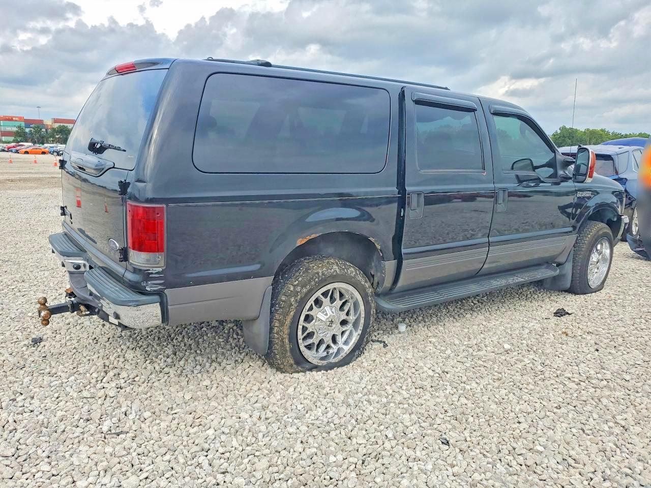 1FMNU41L44EA91501 · 2004 FORD EXCURSION · 3/13
