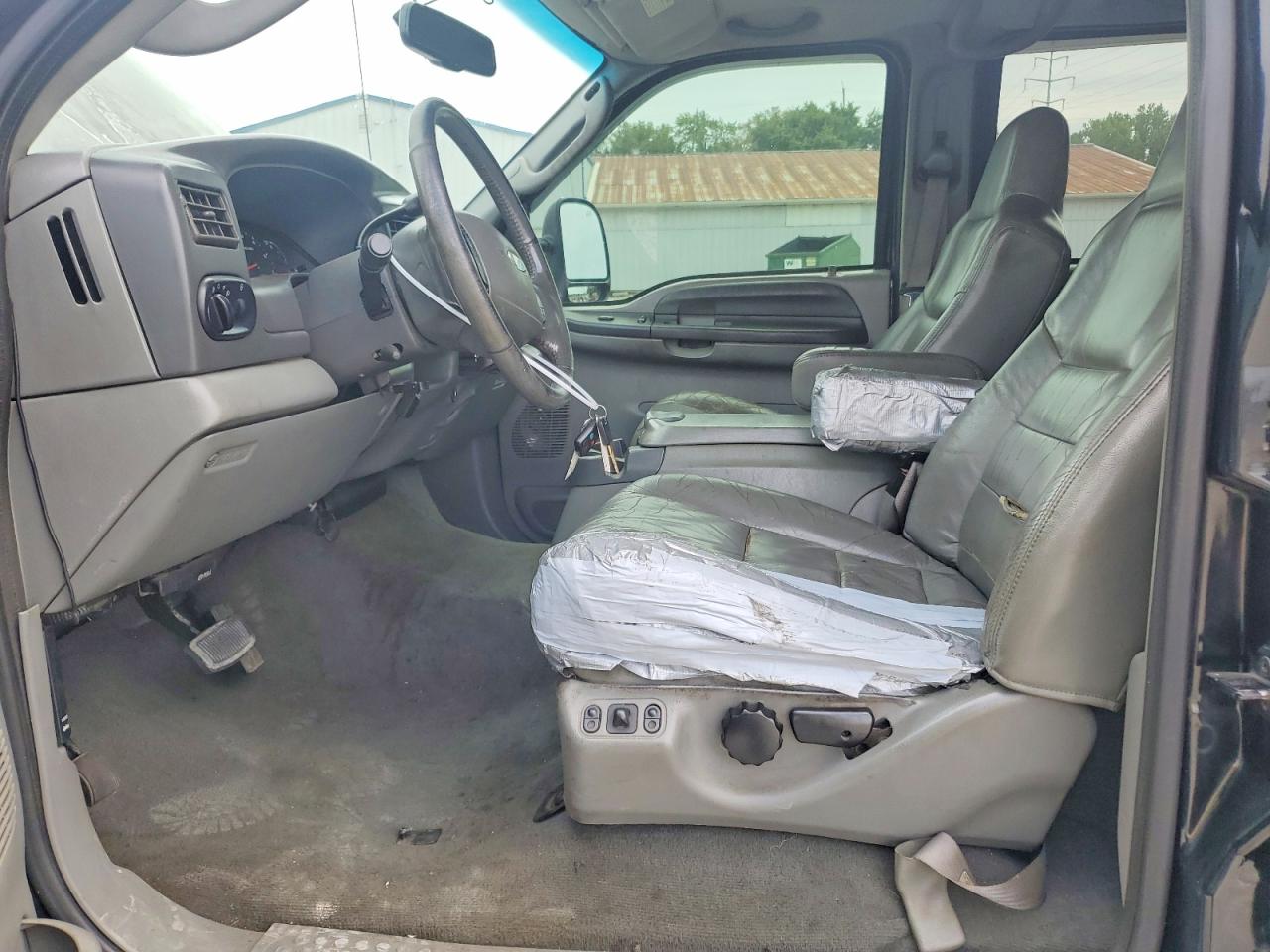 1FMNU41L44EA91501 · 2004 FORD EXCURSION · 7/13