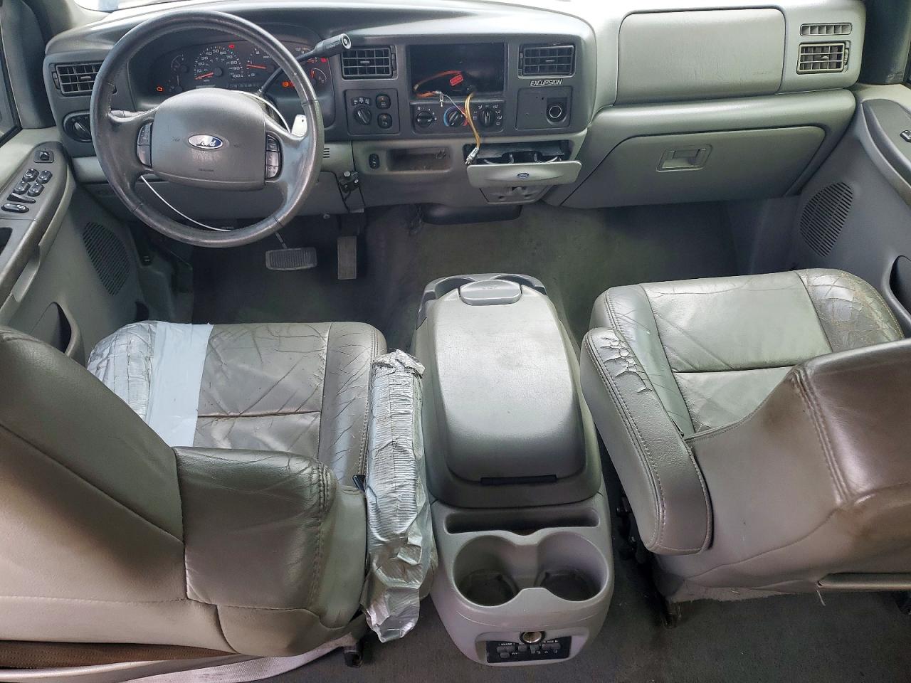 1FMNU41L44EA91501 · 2004 FORD EXCURSION · 8/13