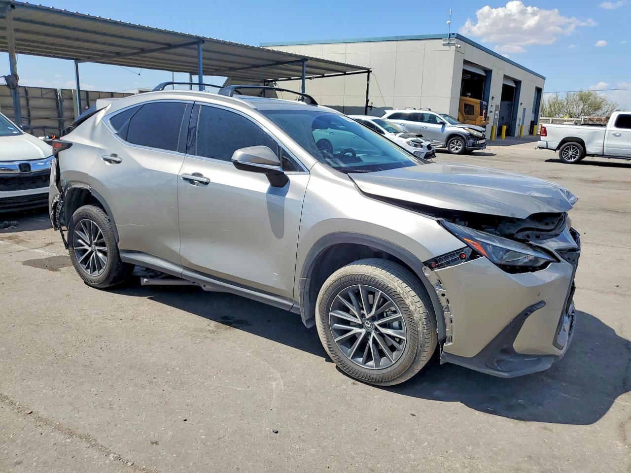 2T2GKCEZ8RC031559 · 2024 LEXUS NX 350H · 4/13
