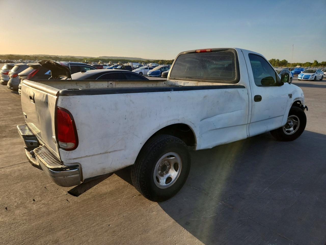 1FTRF17WXYNB21011 · 2000 FORD F150 · 3/12