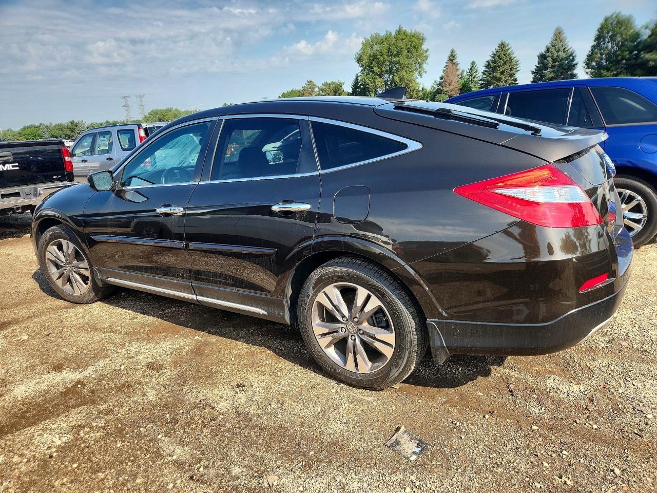 5J6TF2H53FL001541 · 2015 HONDA CROSSTOUR · 2/12
