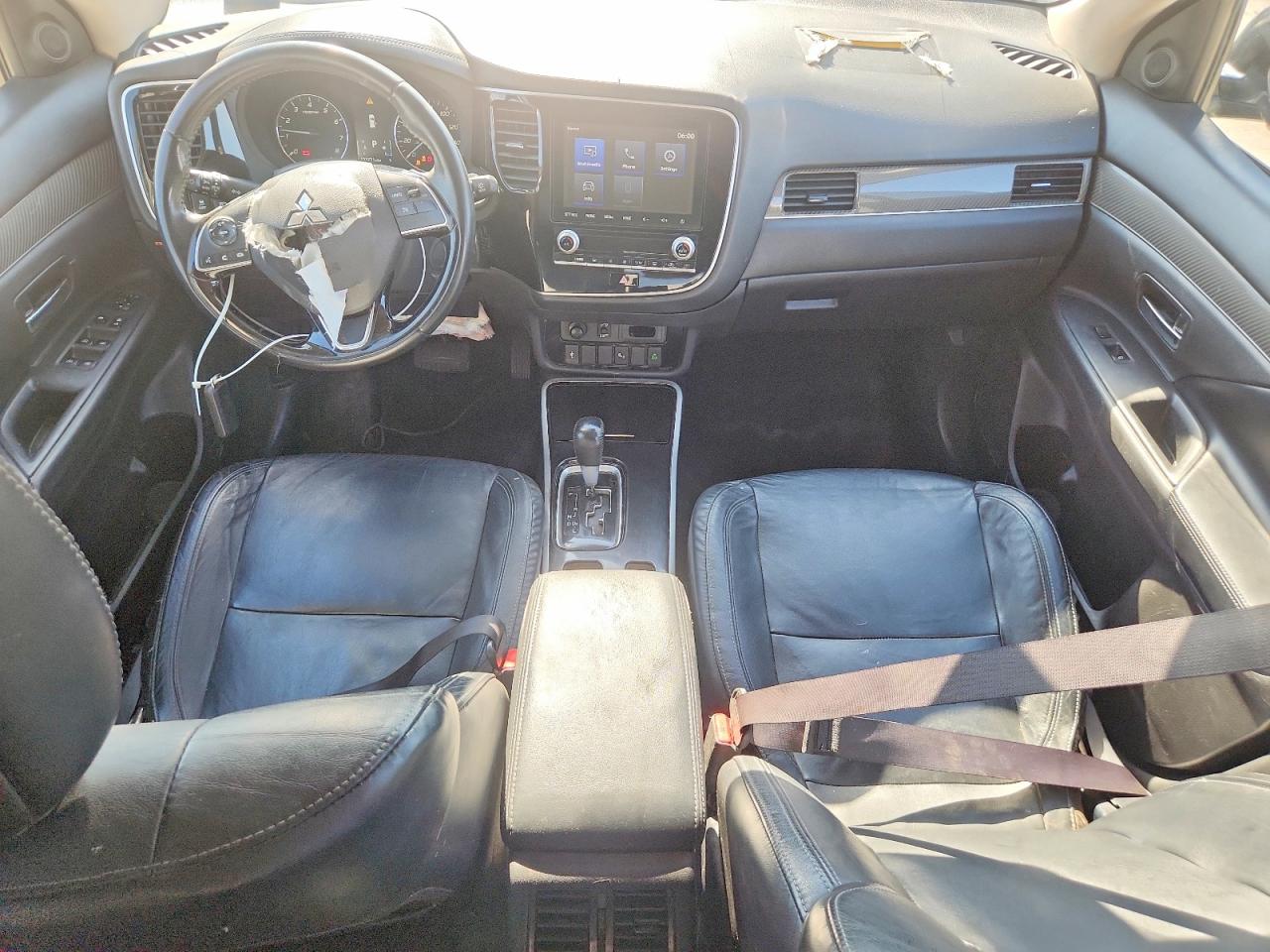 JA4AD3A35LZ020662 · 2020 MITSUBISHI OUTLANDER · 8/12