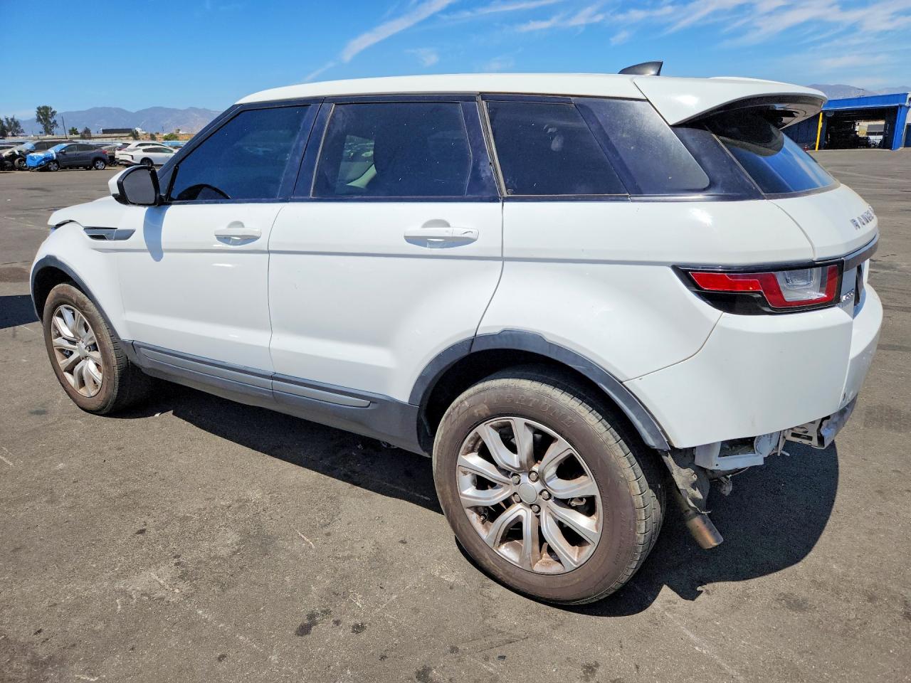 SALVP2BG3HH252063 · 2017 LAND ROVER RANGE ROVER EVOQUE · 2/14