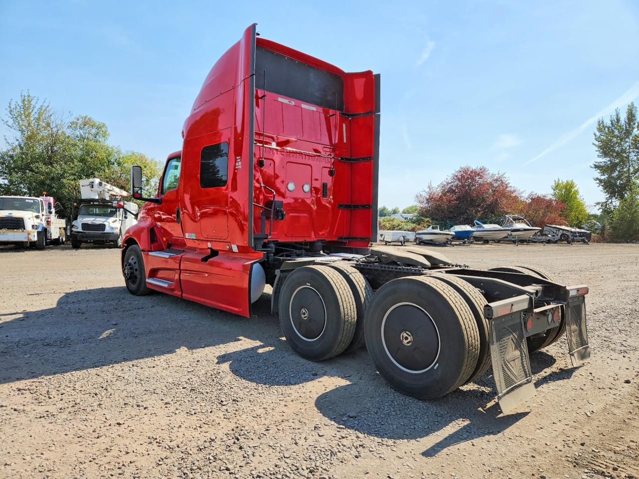 3HSDZAPR7KN505052 · 2019 INTERNATIONAL LT625 · 2/14