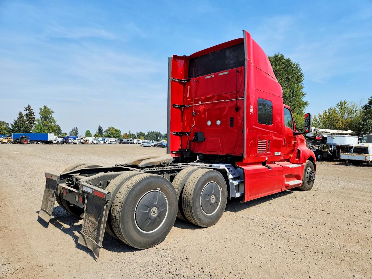 3HSDZAPR7KN505052 · 2019 INTERNATIONAL LT625 · 3/14