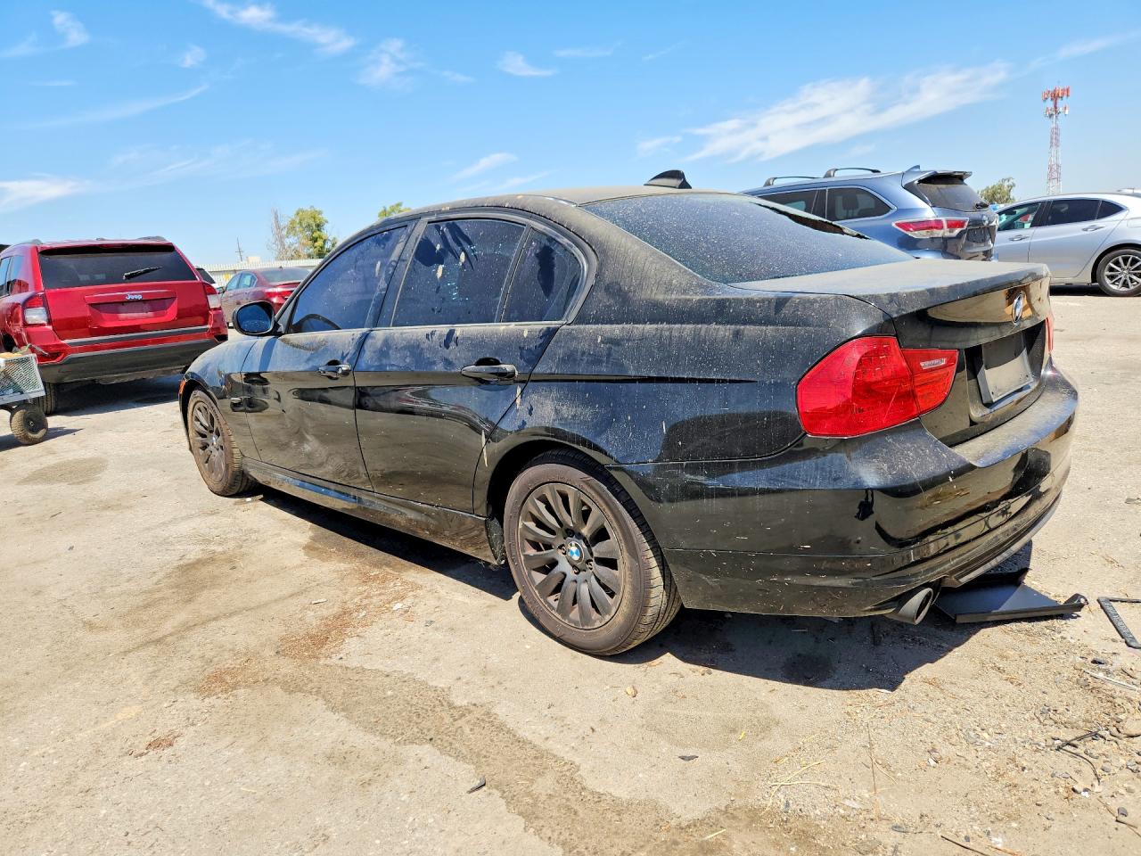 WBAPH57559NL77684 · 2009 BMW 328 · 2/12