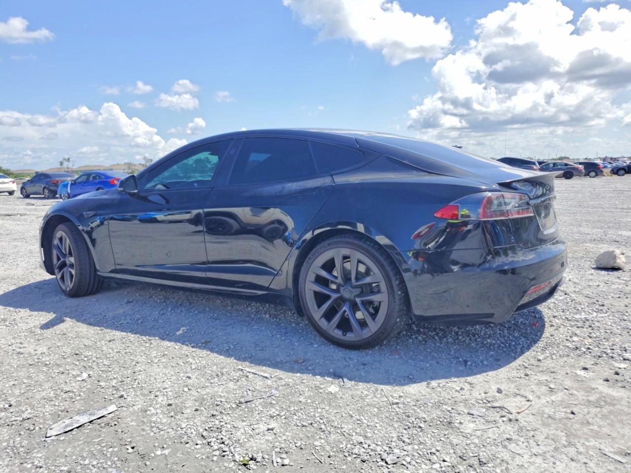 5YJSA1E62MF452435 · 2021 TESLA MODEL S · 2/13