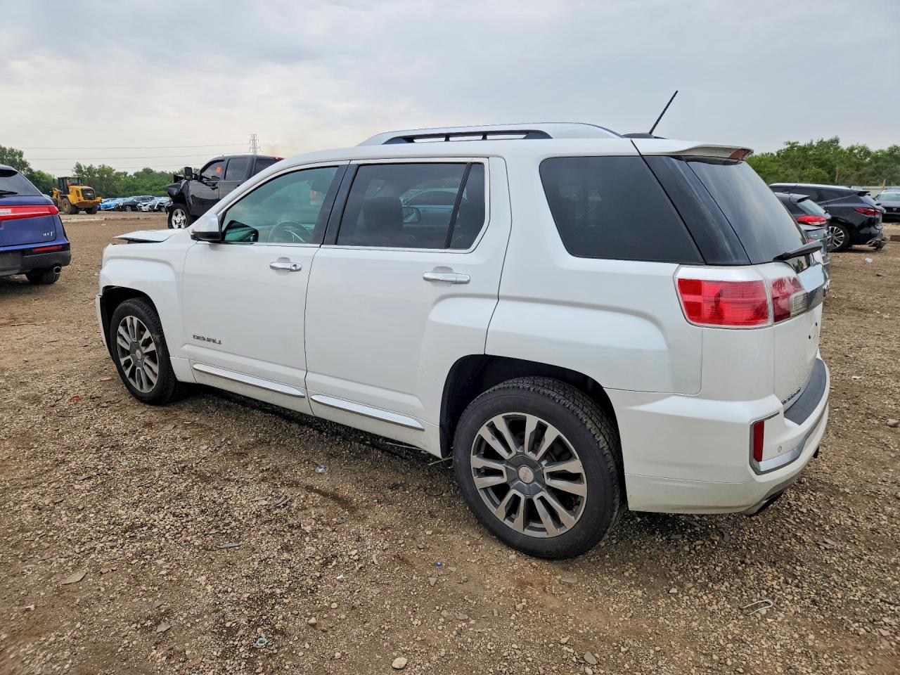 2GKFLVE36G6251726 · 2016 GMC TERRAIN · 2/13