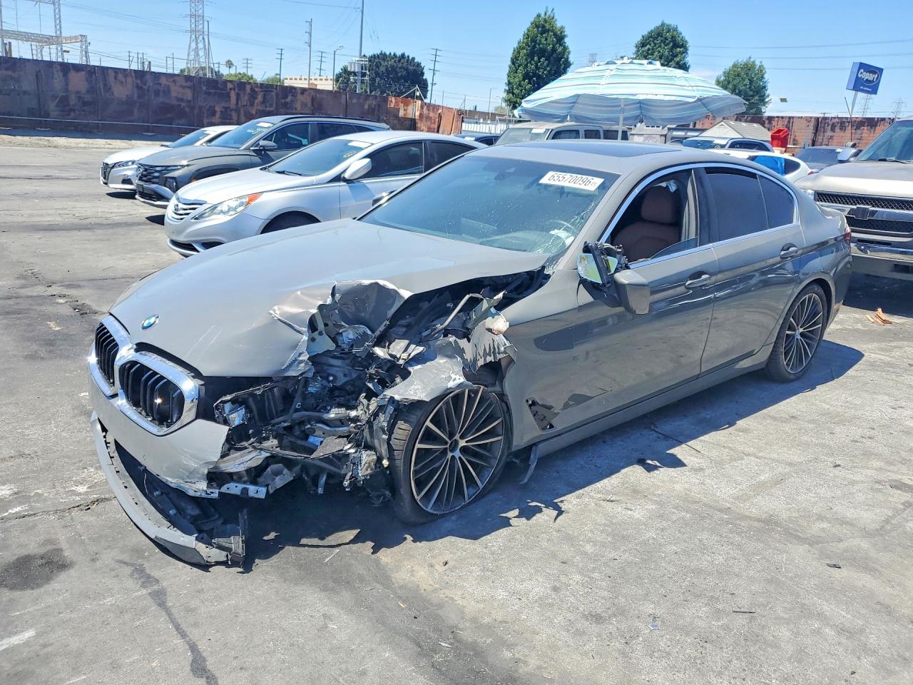 WBA53BJ02NWX58138 · 2022 BMW 540