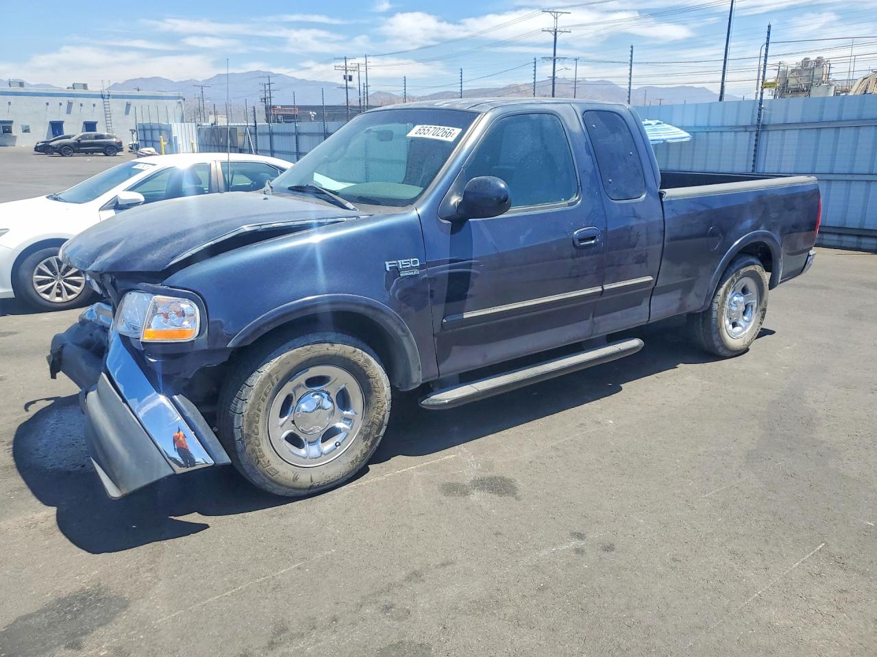 1FTRX17L9YKA70573 · 2000 FORD F150
