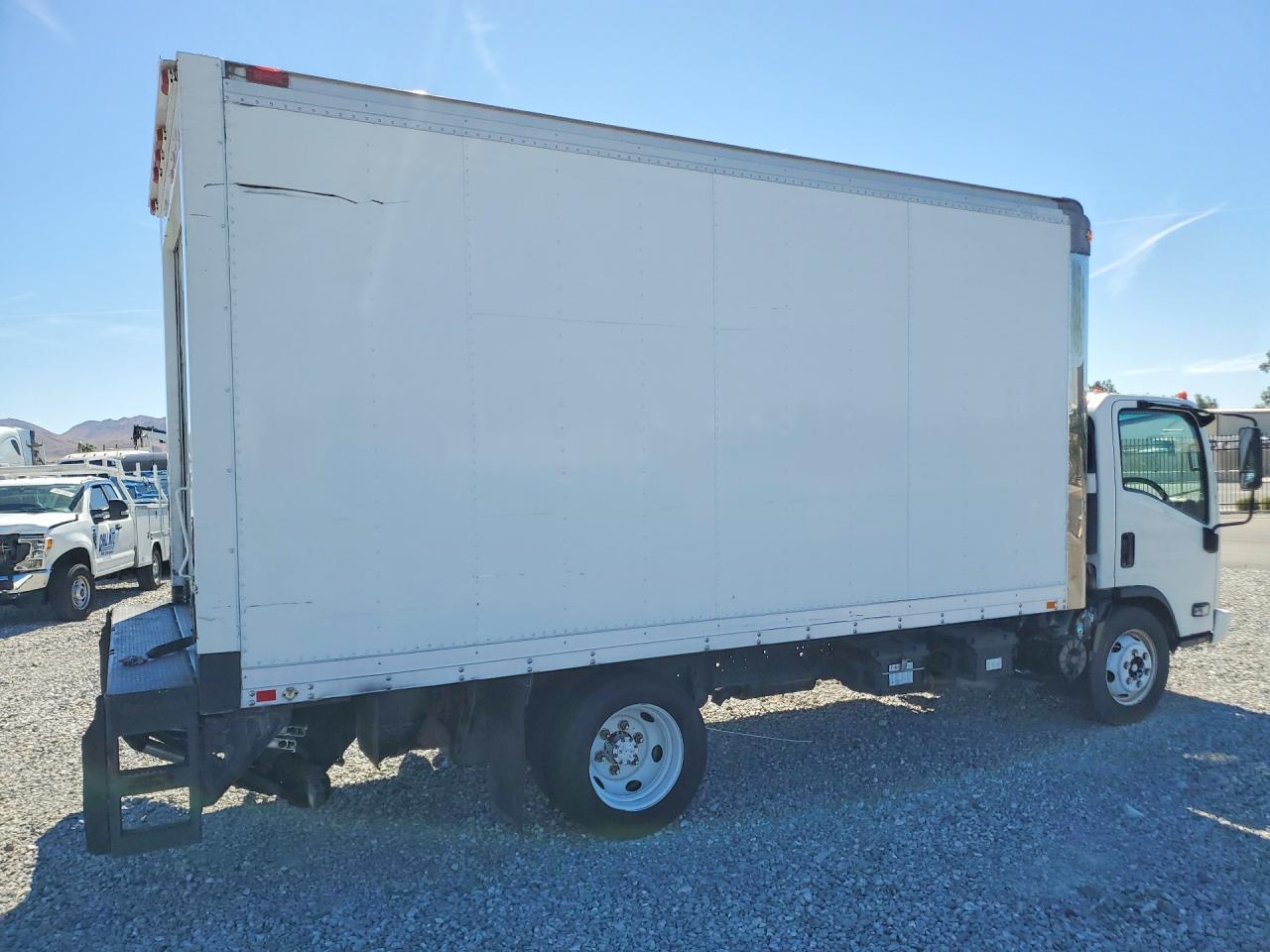54DC4W1B7ES804680 · 2014 ISUZU NPR HD · 3/13