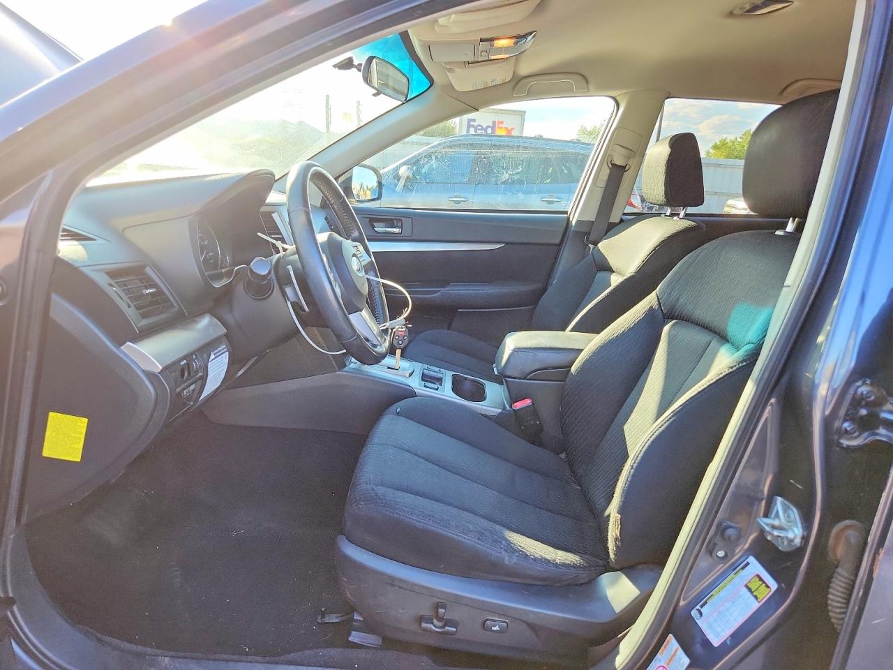4S4BRCCC2B3317636 · 2011 SUBARU OUTBACK · 7/13