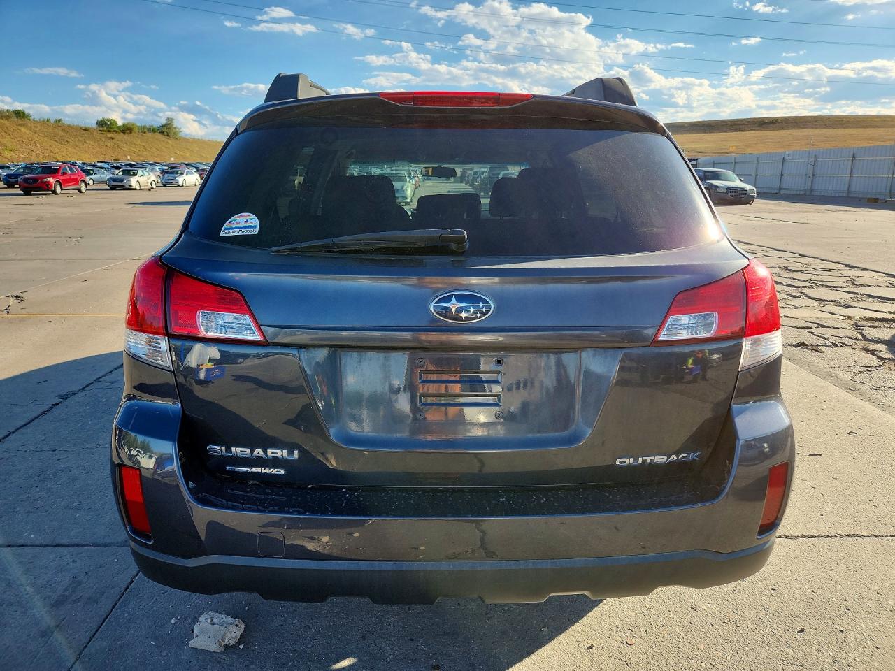 4S4BRCCC2B3317636 · 2011 SUBARU OUTBACK · 6/13