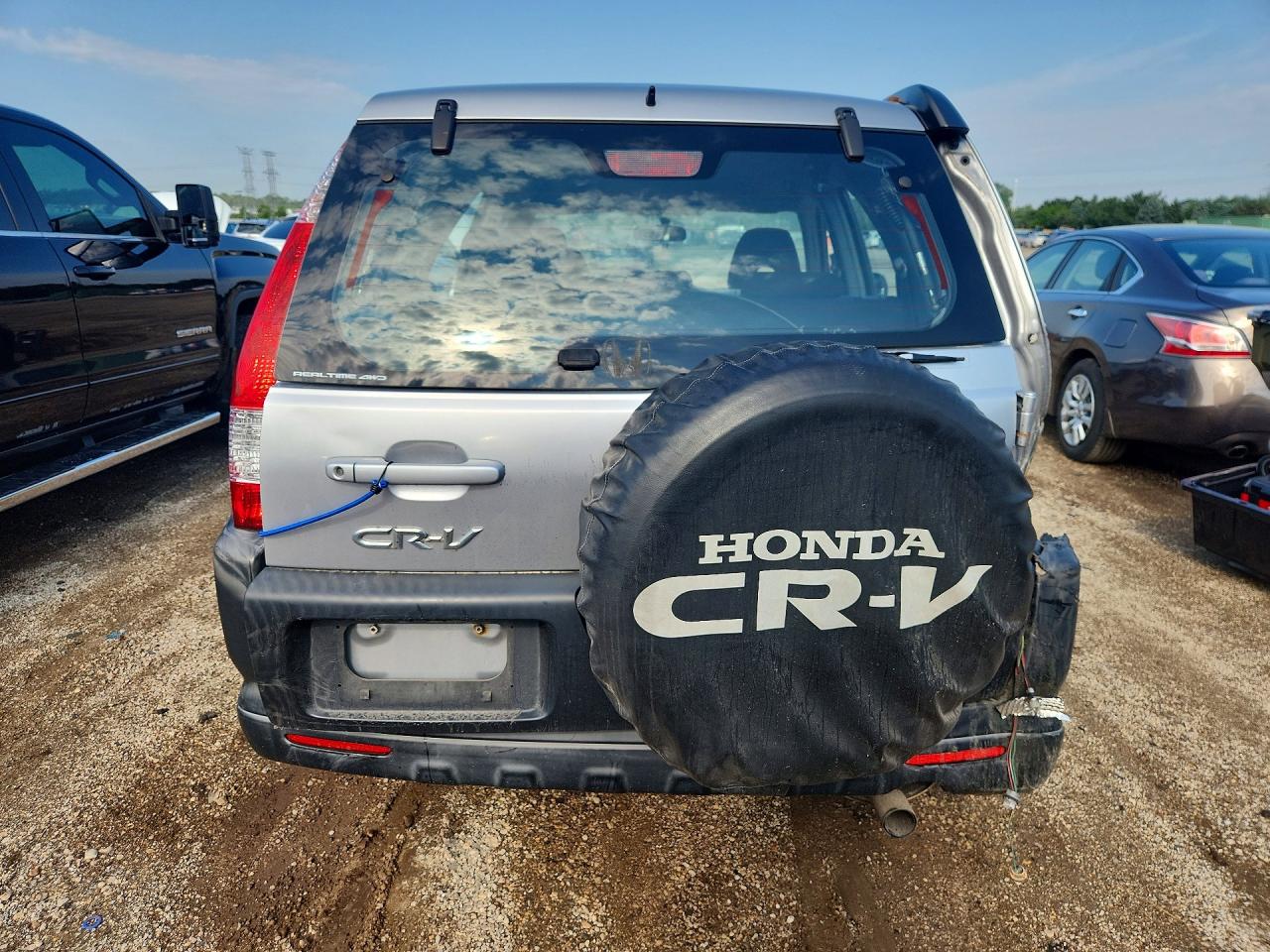 JHLRD78595C038808 · 2005 HONDA CR-V · 6/13