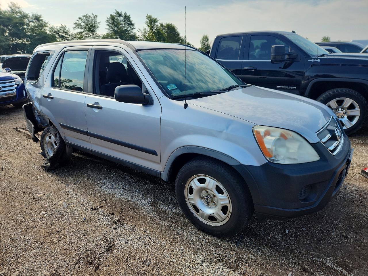 JHLRD78595C038808 · 2005 HONDA CR-V · 4/13