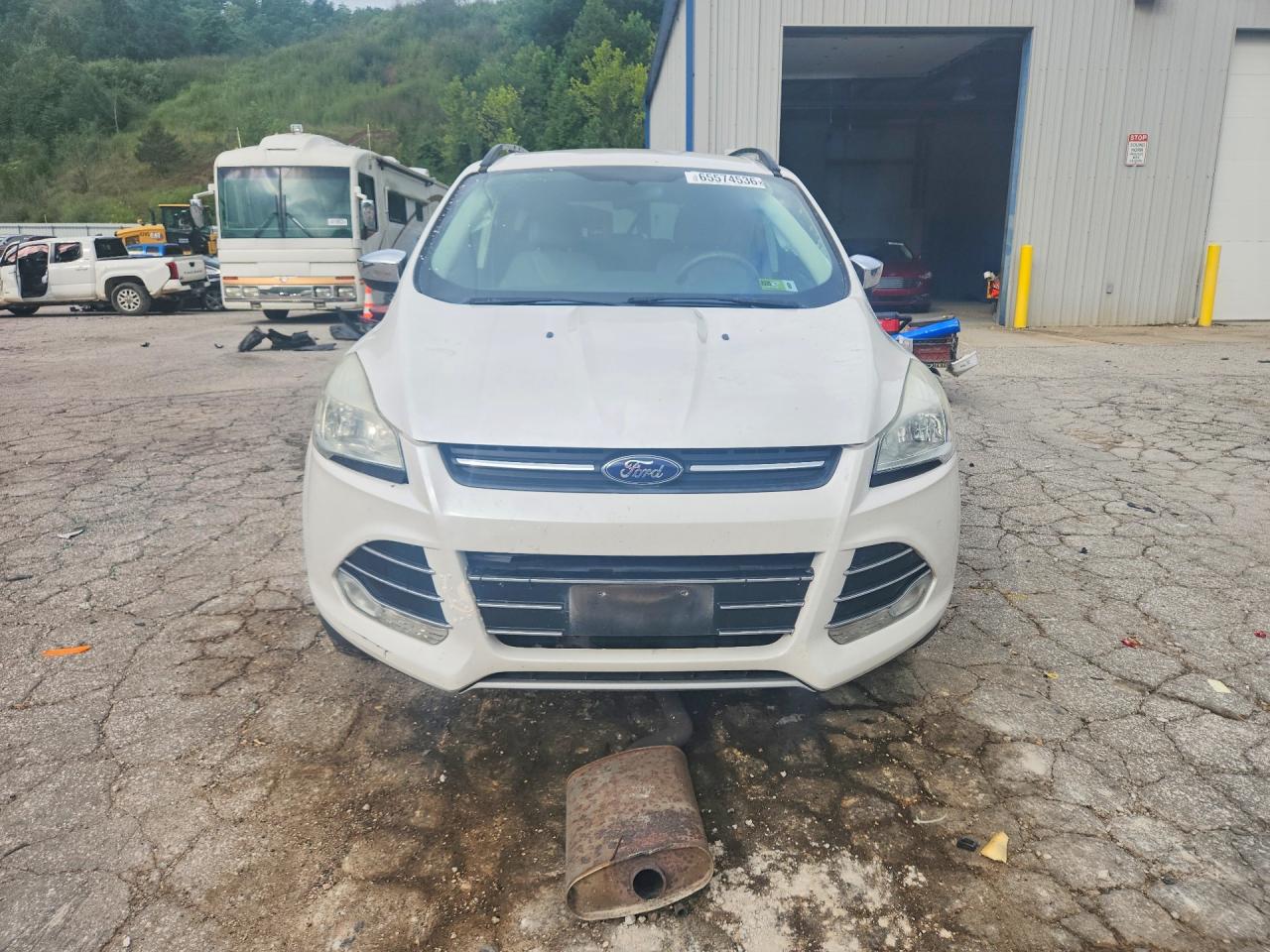 1FMCU9GX5FUA23330 · 2015 FORD ESCAPE · 5/13
