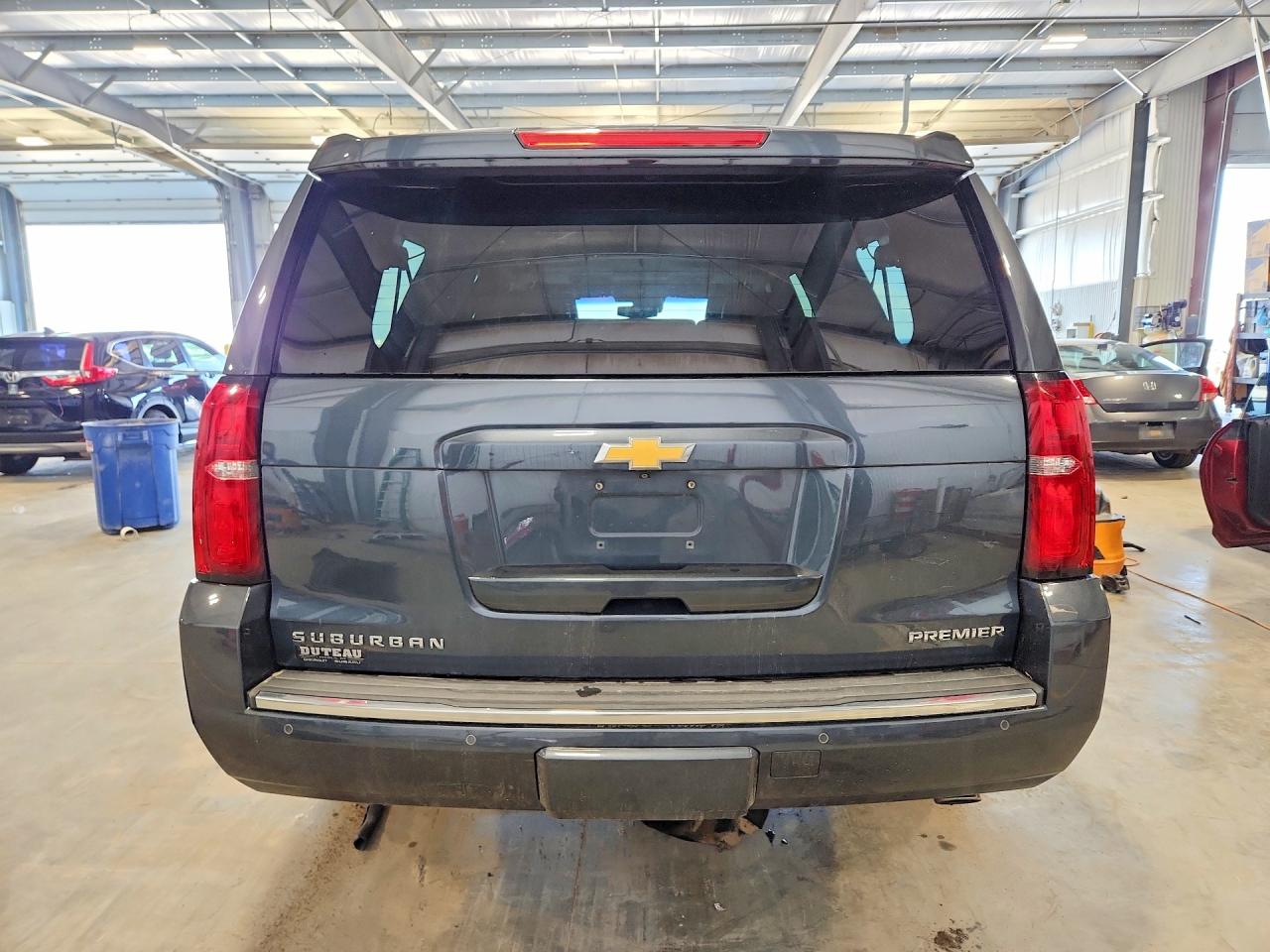 1GNSKJKJ9LR219996 · 2020 CHEVROLET SUBURBAN · 6/13