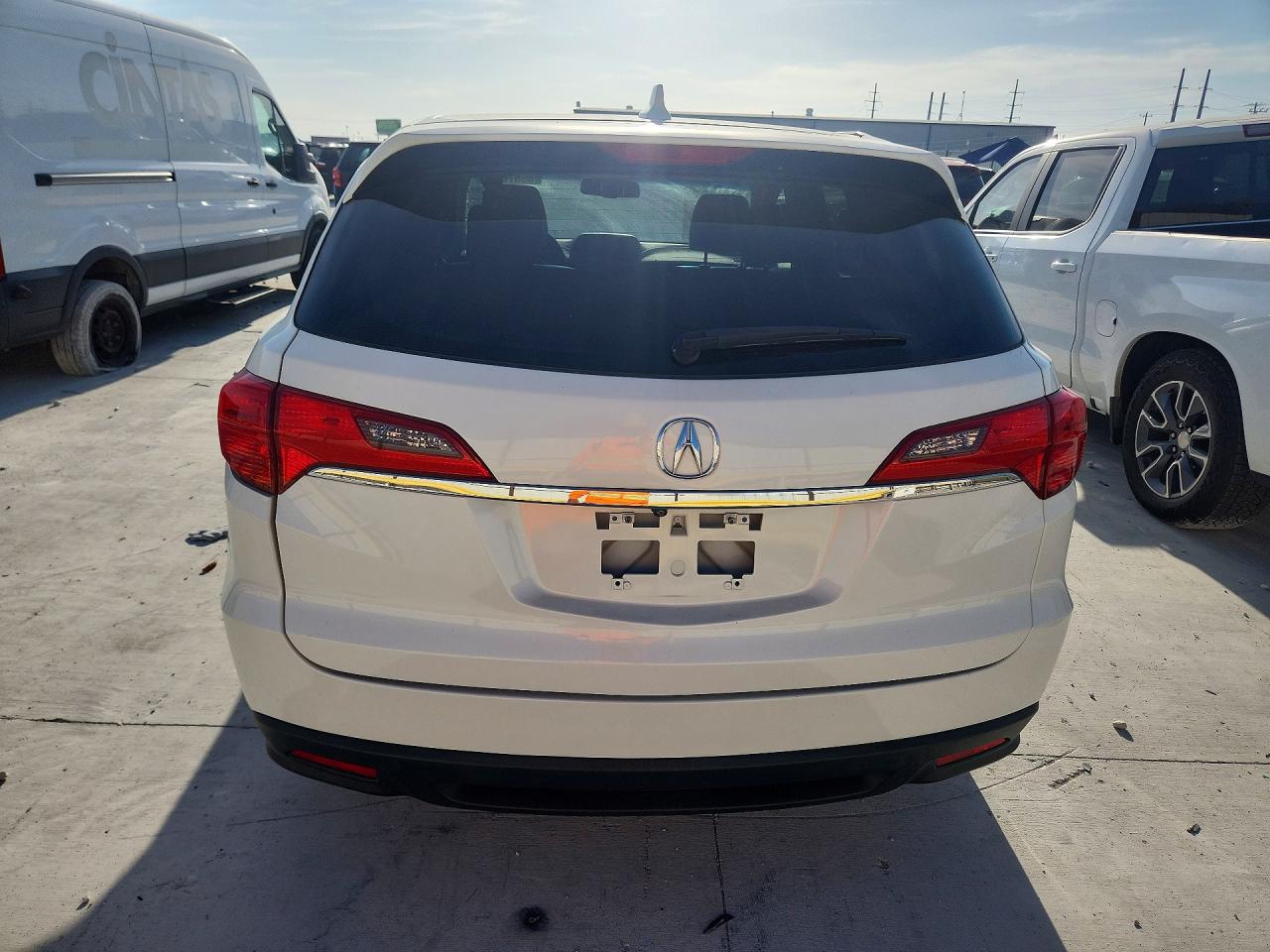 5J8TB3H52FL015584 · 2015 ACURA RDX · 6/13