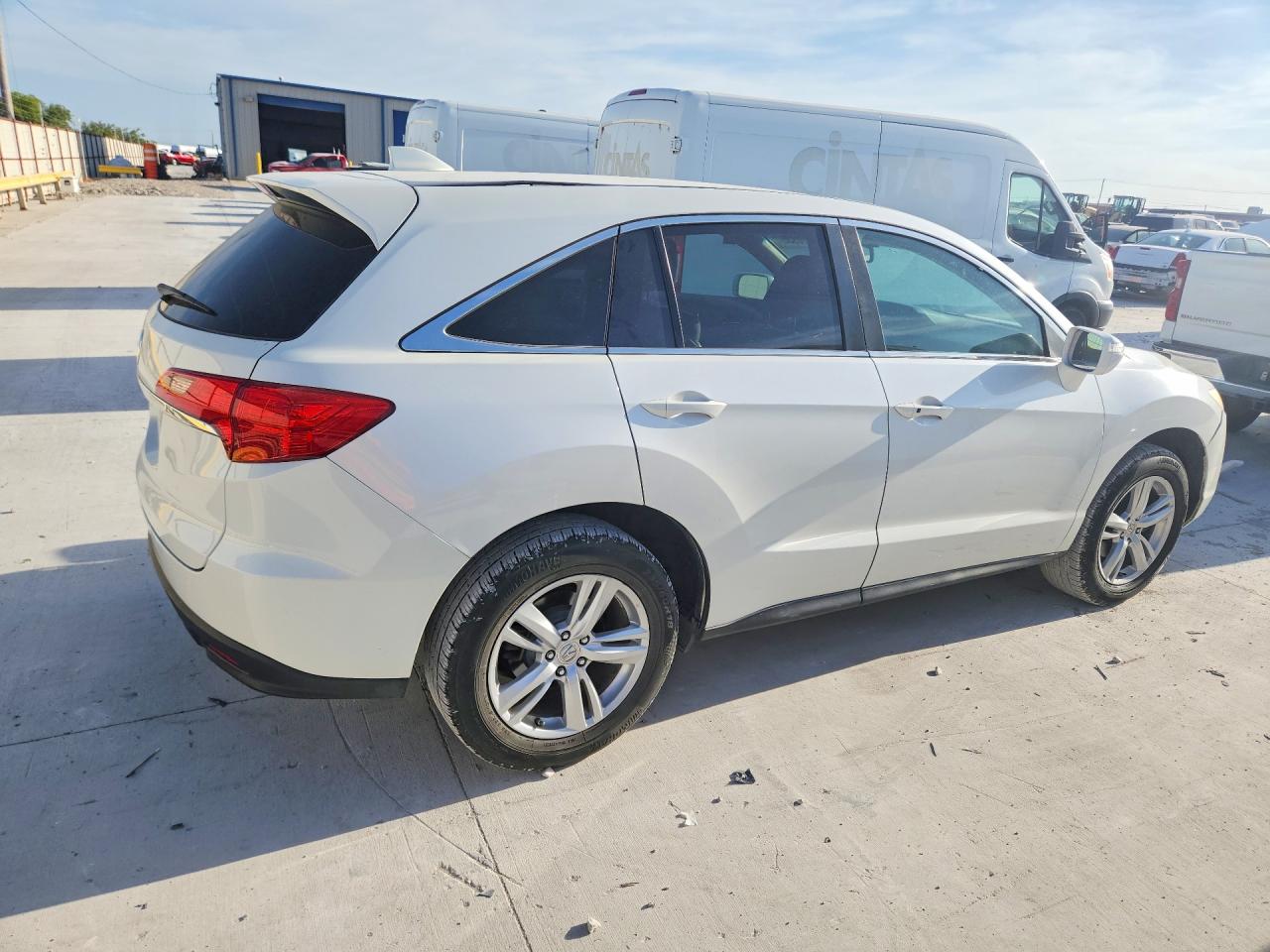 5J8TB3H52FL015584 · 2015 ACURA RDX · 3/13