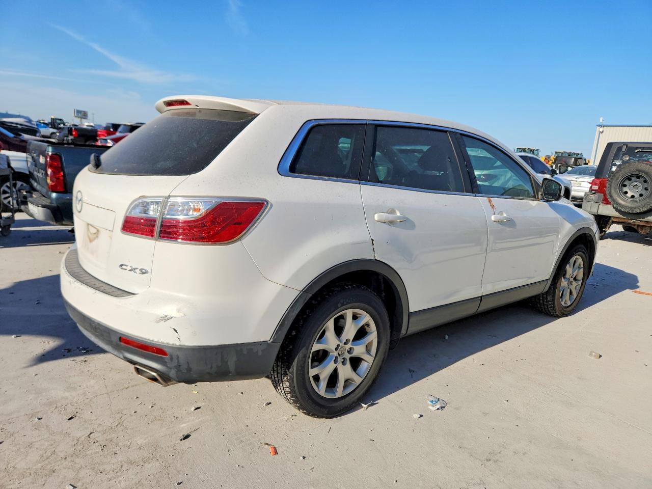 JM3TB2BA5B0301074 · 2011 MAZDA CX-9 · 3/13