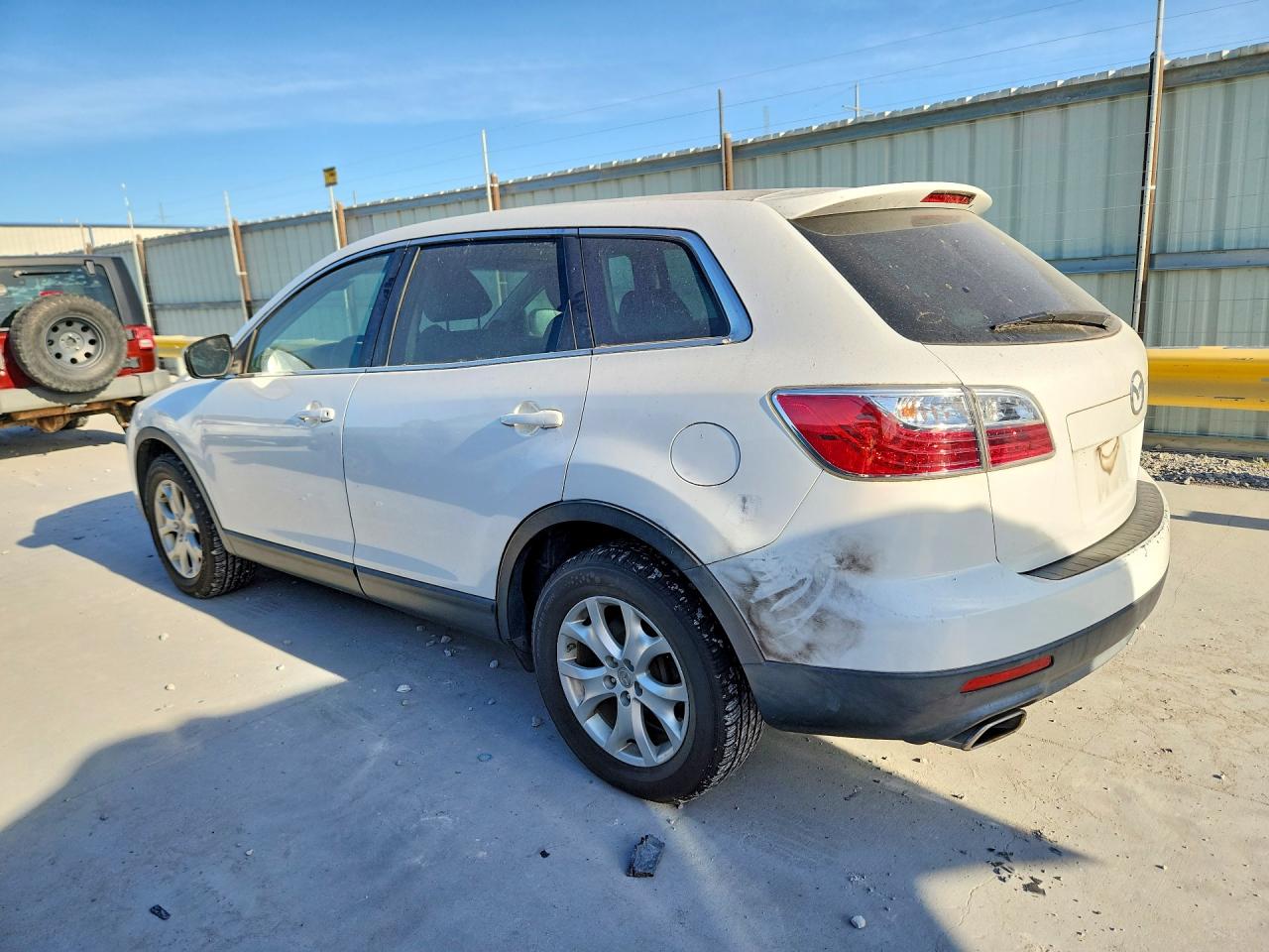 JM3TB2BA5B0301074 · 2011 MAZDA CX-9 · 2/13
