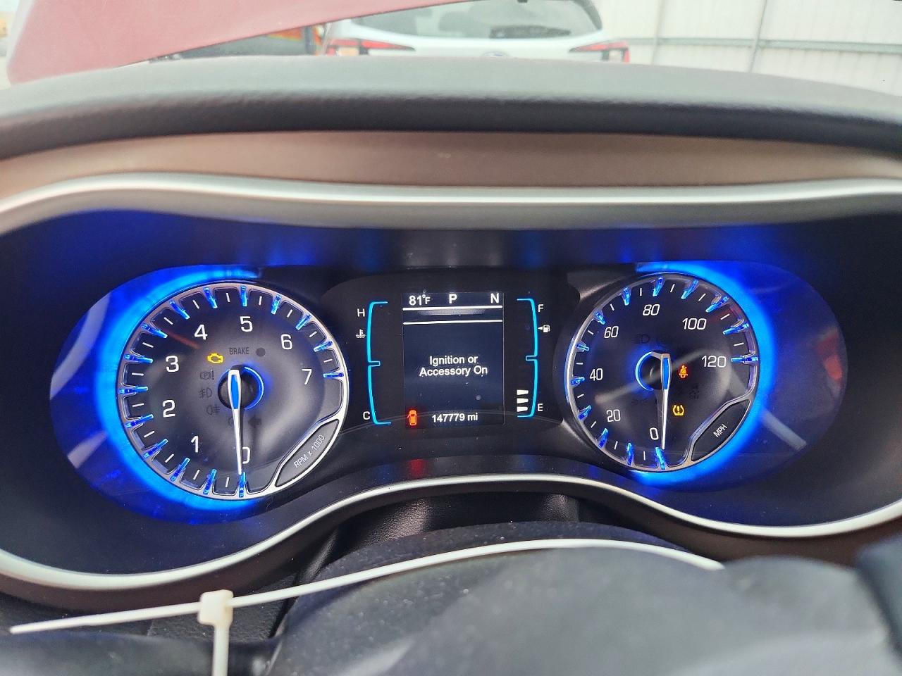 2C4RC1BG1HR553692 · 2017 CHRYSLER PACIFICA · 9/13