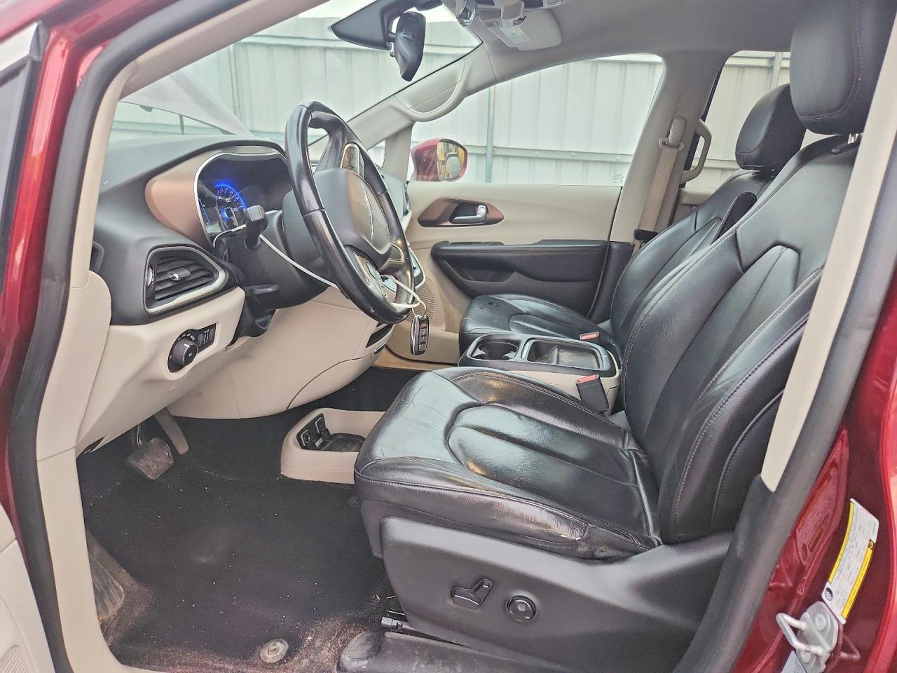 2C4RC1BG1HR553692 · 2017 CHRYSLER PACIFICA · 7/13