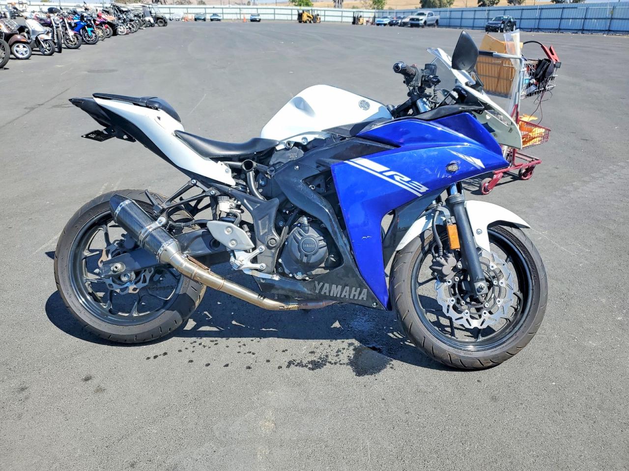 MH3RH06Y6GK010416 · 2016 YAMAHA YZFR3