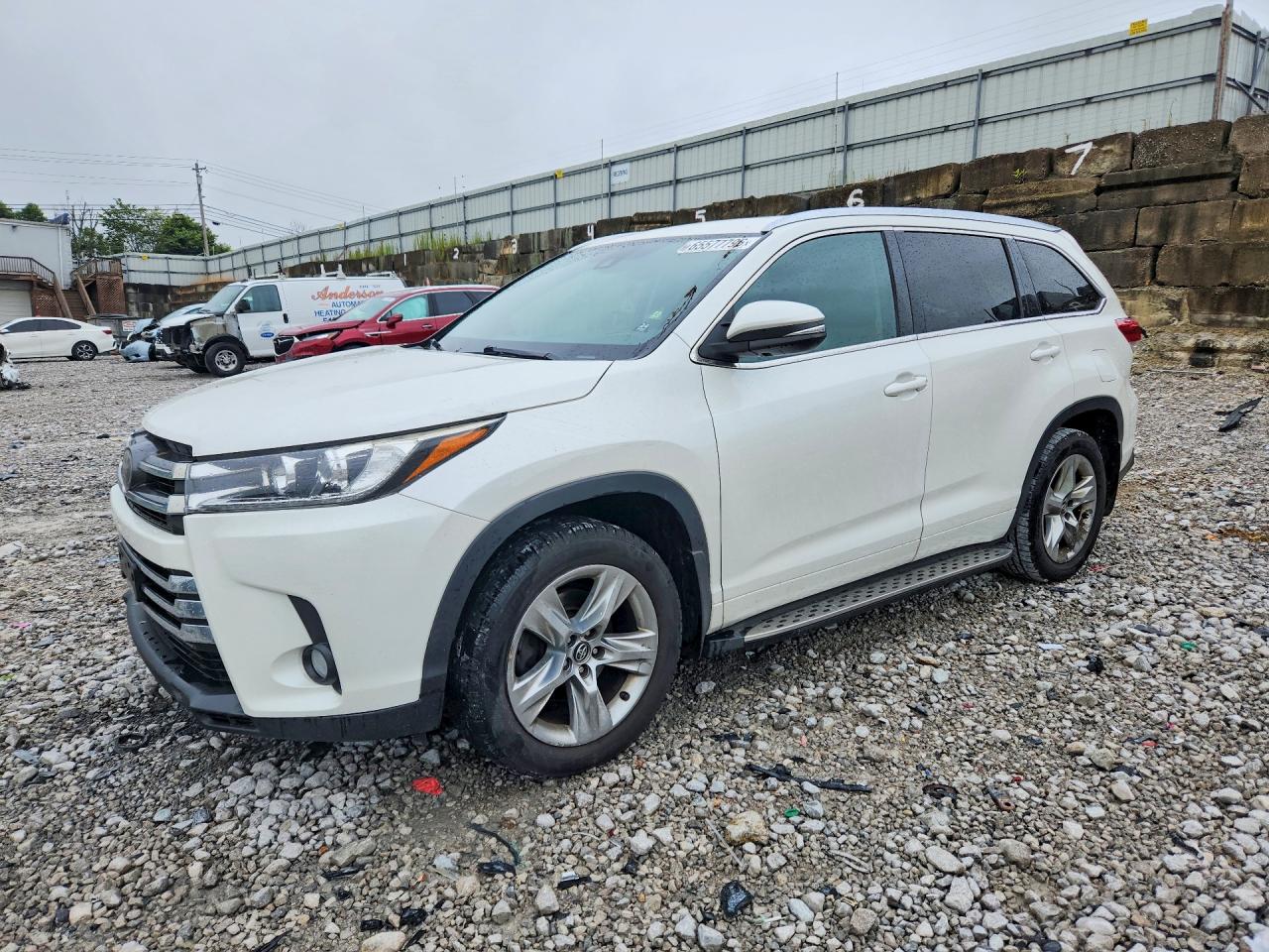 5TDYZRFHXHS209443 · 2017 TOYOTA HIGHLANDER