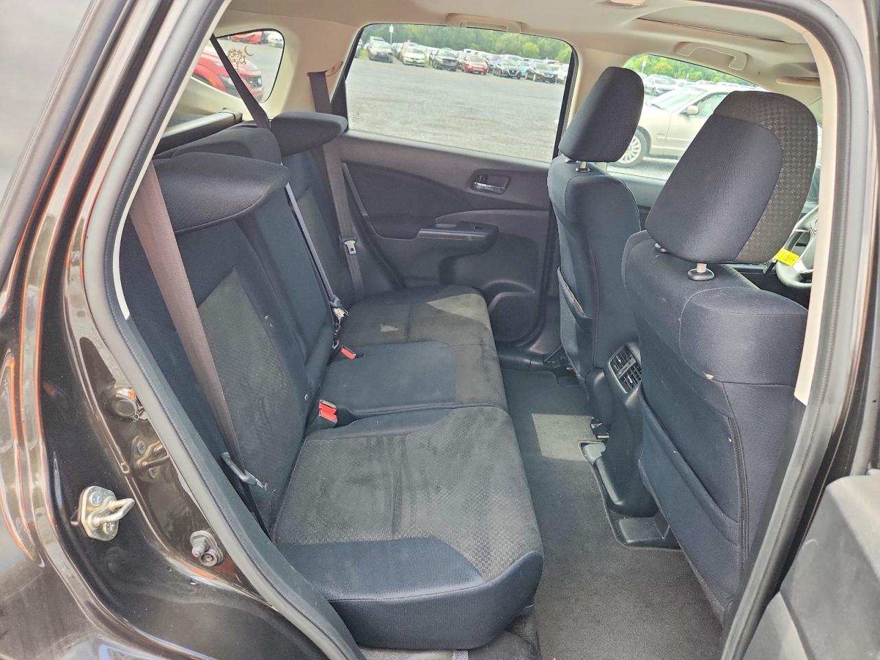 2HKRM4H57GH665400 · 2016 HONDA CR-V · 11/13