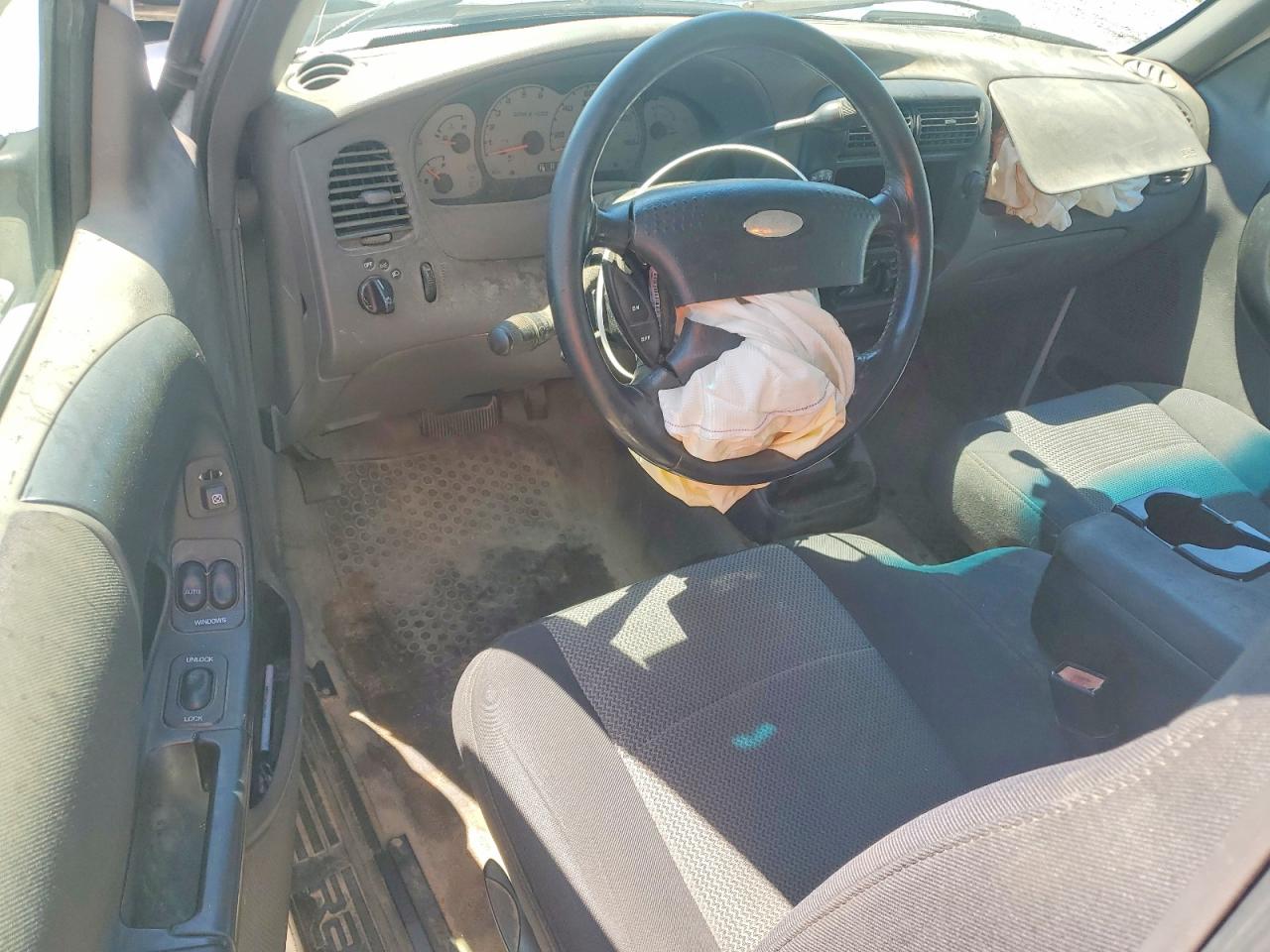 1FTZR15E13TA29131 · 2003 FORD RANGER · 8/12