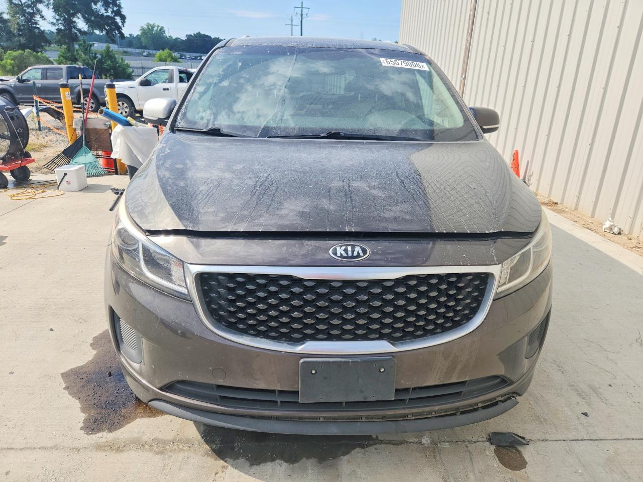 KNDMB5C17F6022385 · 2015 KIA SEDONA · 5/13