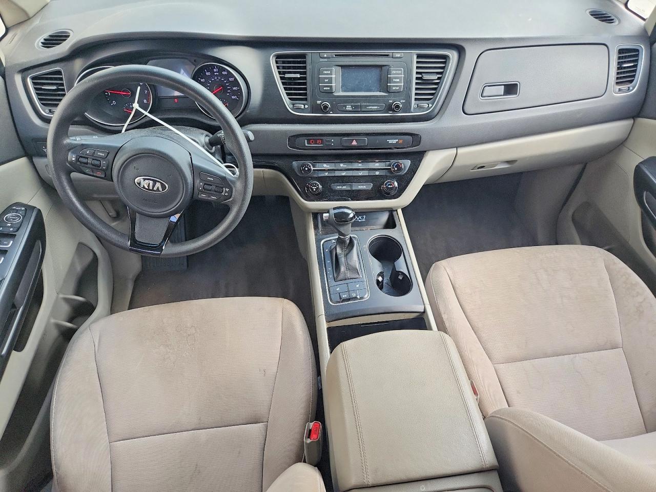 KNDMB5C17F6022385 · 2015 KIA SEDONA · 8/13