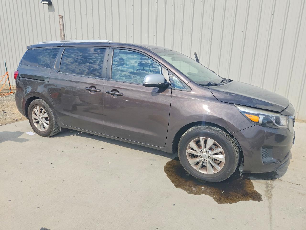 KNDMB5C17F6022385 · 2015 KIA SEDONA · 4/13