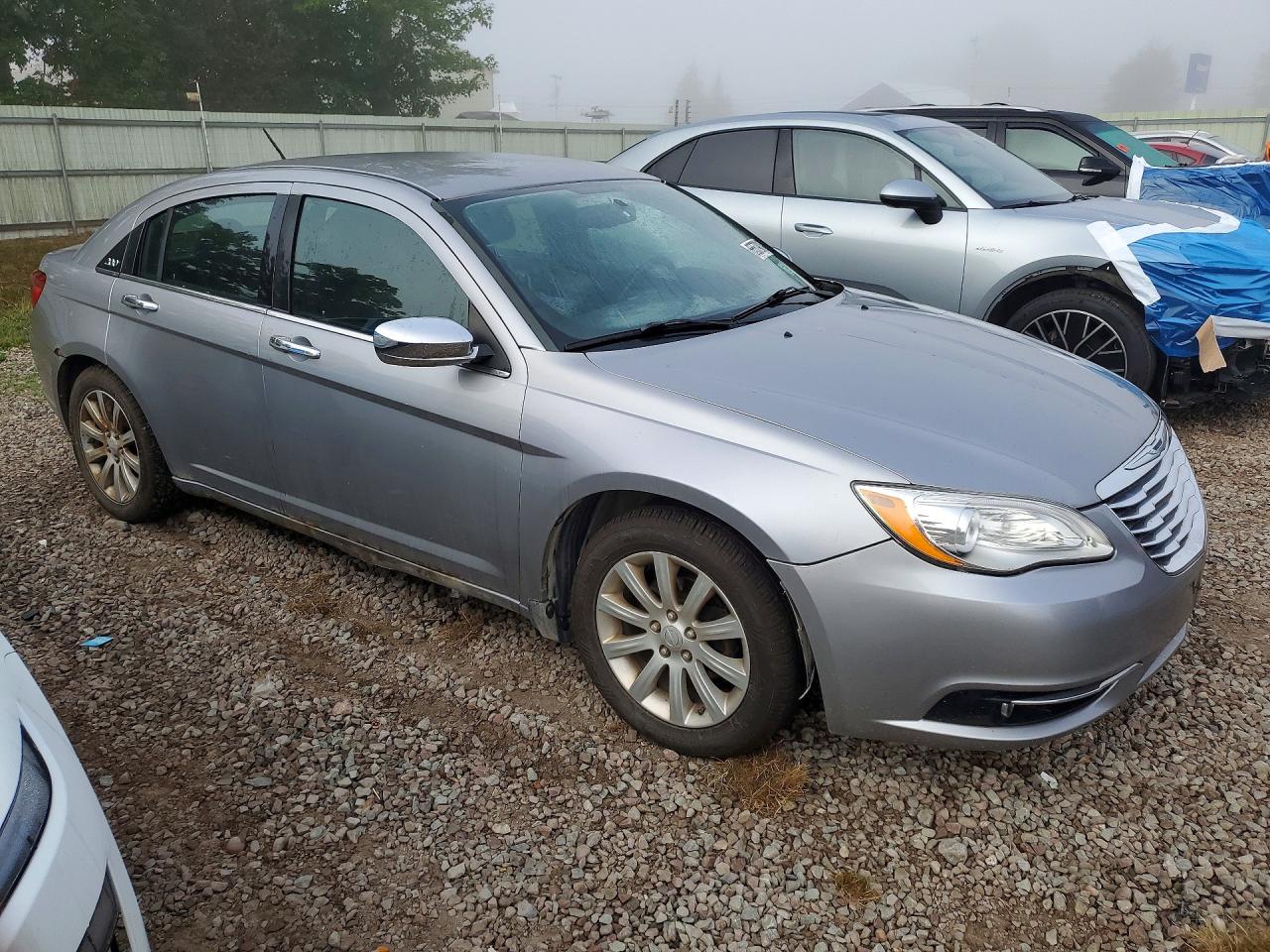 1C3CCBCG2DN612545 · 2013 CHRYSLER 200 · 4/12