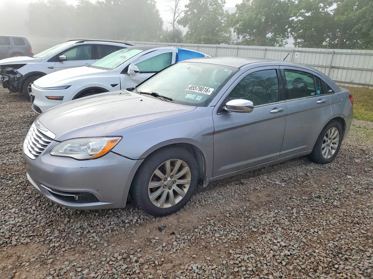 1C3CCBCG2DN612545 · 2013 CHRYSLER 200