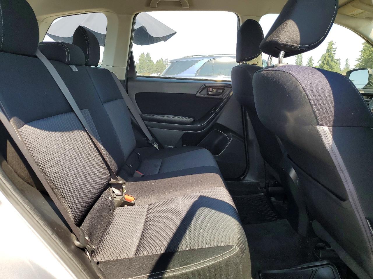 JF2SJAAC8GH469483 · 2016 SUBARU FORESTER · 11/13