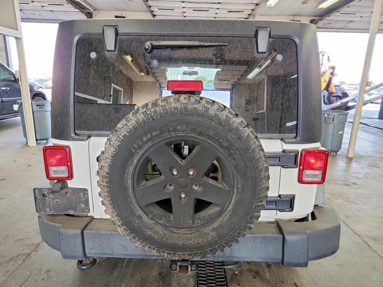 1J4HA6H18BL611468 · 2011 JEEP WRANGLER UNLIMITED · 6/12