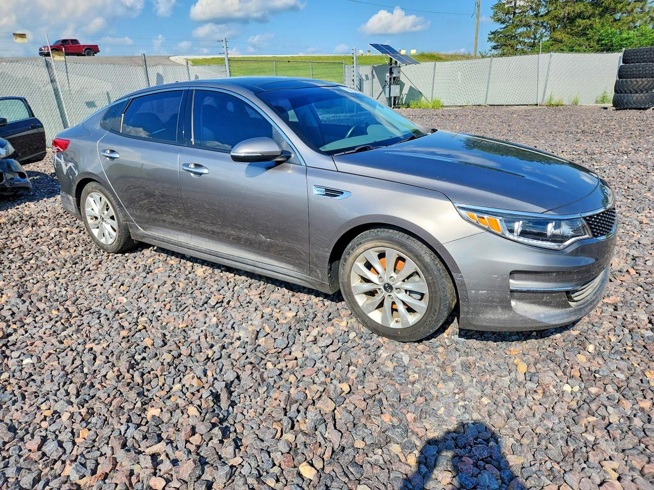 5XXGU4L35GG094739 · 2016 KIA OPTIMA · 4/13