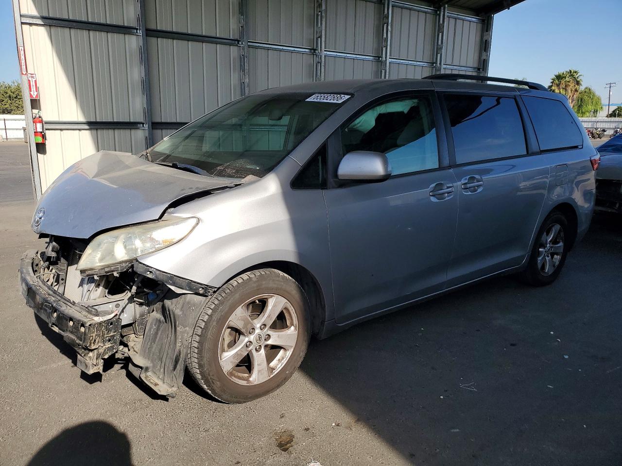 2015 TOYOTA SIENNA