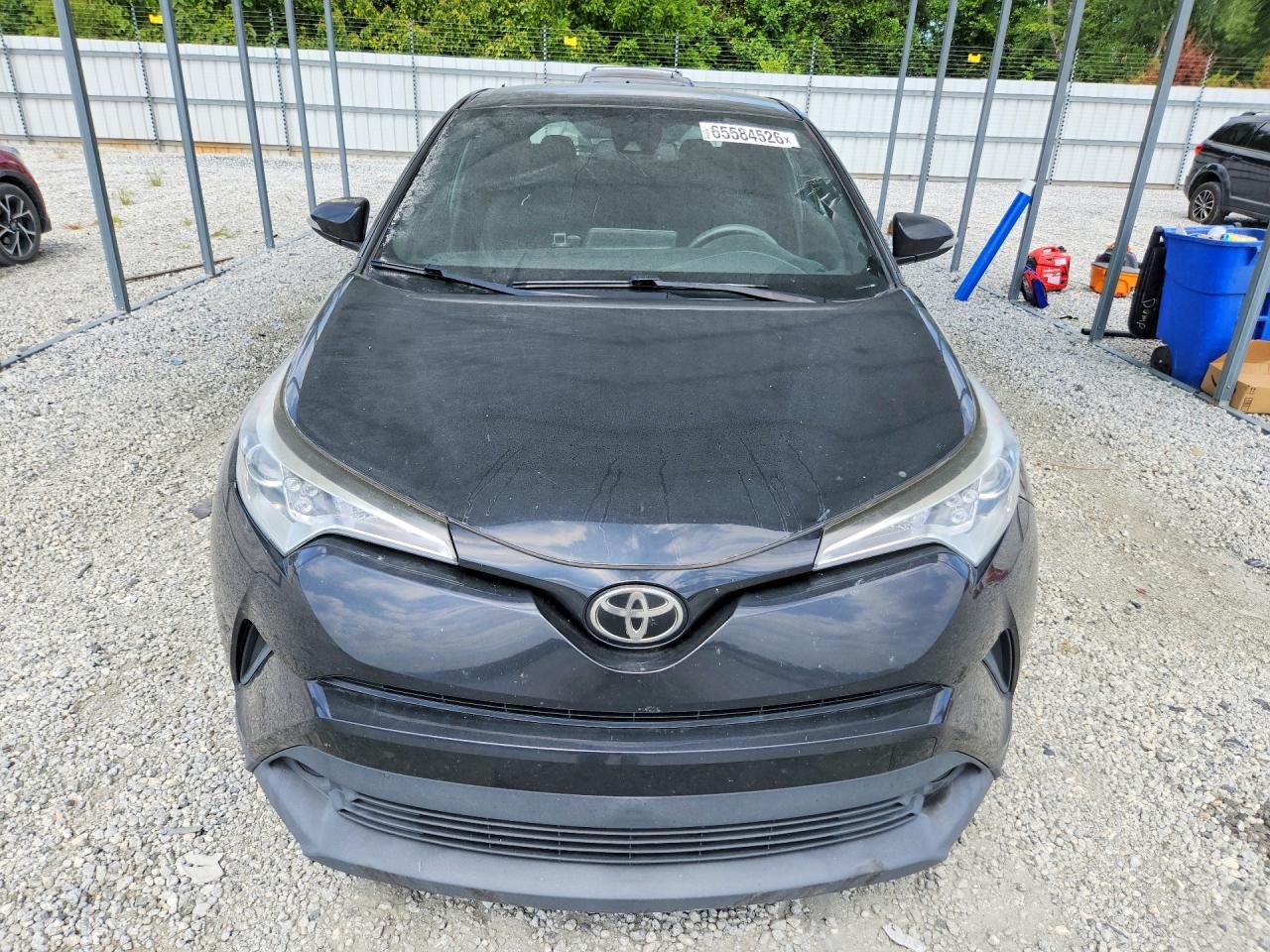 NMTKHMBX0JR005277 · 2018 TOYOTA C-HR · 5/12