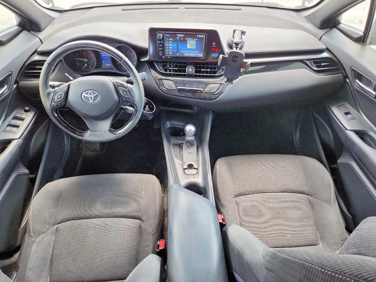NMTKHMBX0JR005277 · 2018 TOYOTA C-HR · 8/12