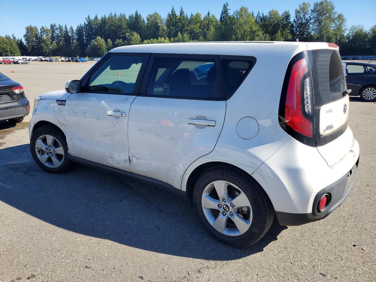 KNDJN2A20J7532424 · 2018 KIA SOUL · 2/13