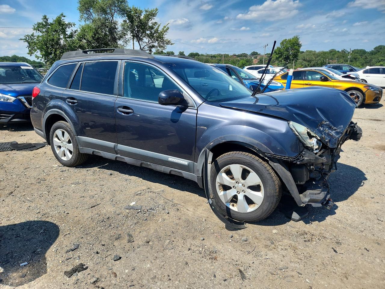 4S4BRBLC4B3393885 · 2011 SUBARU OUTBACK · 4/14