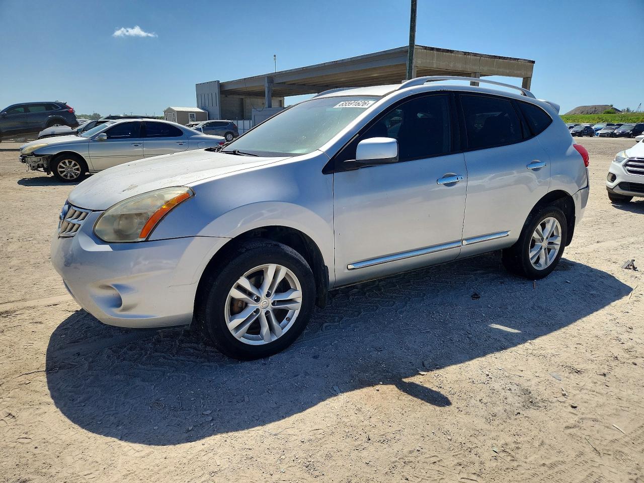 JN8AS5MV0DW138940 · 2013 NISSAN ROGUE
