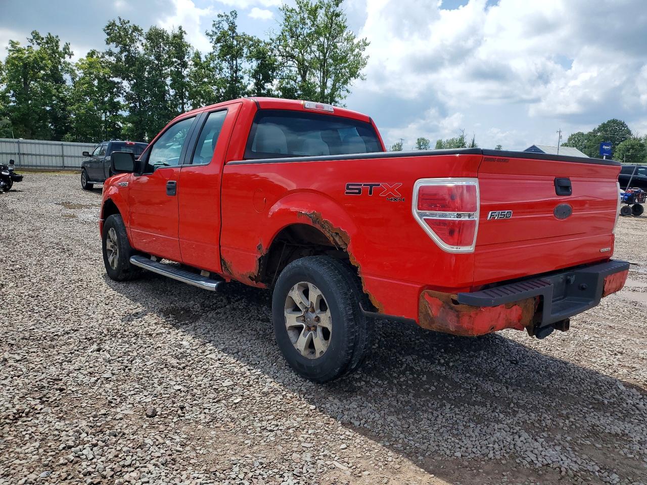 1FTFX1EF6BFA76220 · 2011 FORD F150 · 2/12