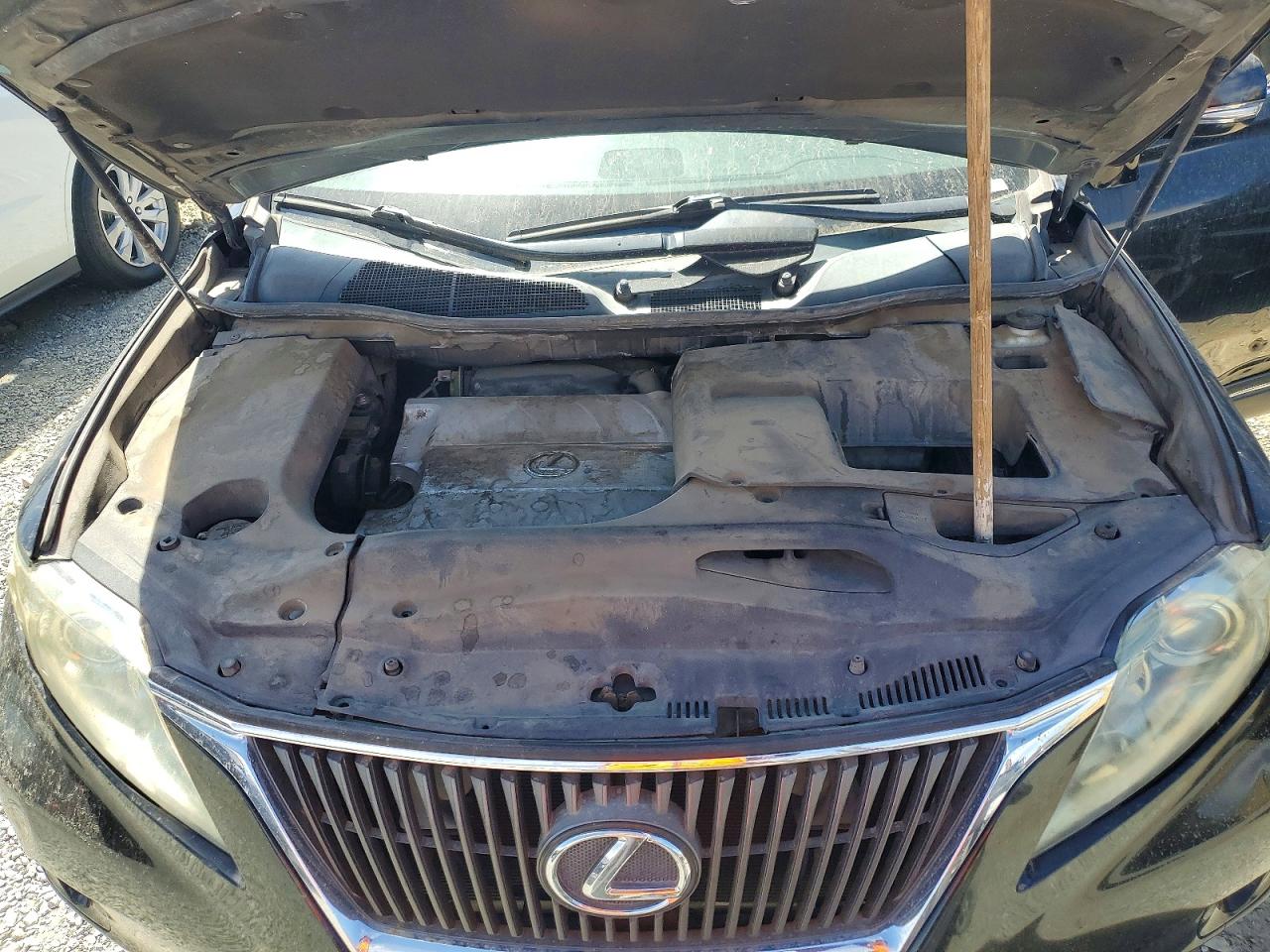 2T2ZK1BA0BC056666 · 2011 LEXUS RX · 12/13